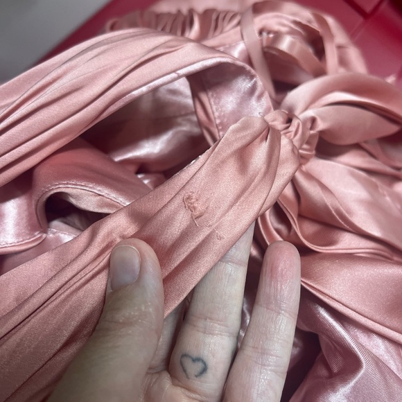 Mac Duggal NEW Rose Pink Pleated Halter Neck Asymmetrical Hem Satin Gown Size 18 - Picture 13 of 15